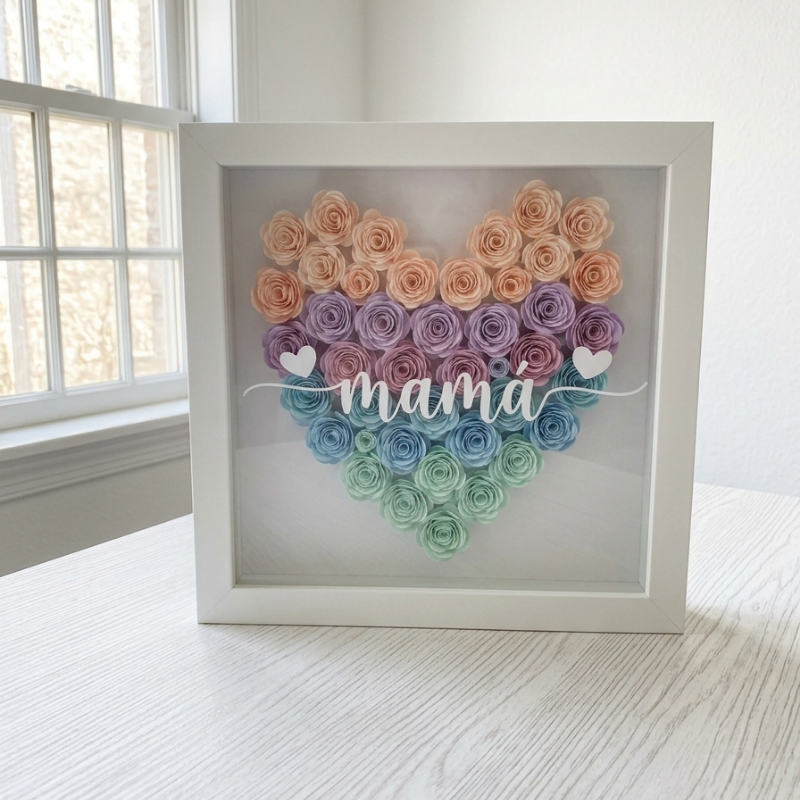 Cuadro personalizado de rosas de papel en corazón «Mamá»